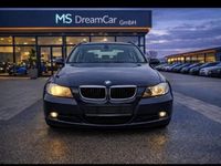 Gebraucht BMW 318 143 PS (105 kW) 2007 Blau Limousine