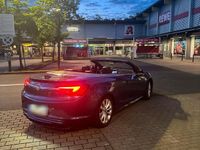 Gebraucht Opel Cascada 170 PS (125 kW) 2016 Blau Cabrio