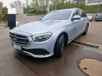 Usado Mercedes E220 194 CV (142 kW) 2021 Plateado Familiar