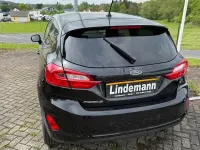 Gebraucht Ford Fiesta Cool & Connect 86 PS (63 kW) 2017 Schwarz Kleinwagen