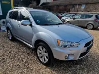 Używany Mitsubishi Outlander Invite 156 KM (114 kW) 2012 Srebrny SUV