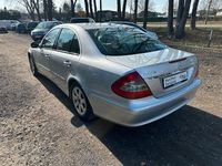 Gebraucht Mercedes E200 136 PS (100 kW) 2008 Silber Limousine