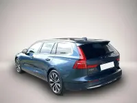 Gebraucht Volvo V60 Plus 455 PS (334 kW) 2022 Manufacturer Kombi