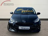 Neu Toyota Yaris 92 PS (67 kW) 2025 Schwarz Kleinwagen