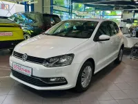 Gebraucht VW Polo Comfortline 90 PS (66 kW) 2016 Weiß Kleinwagen