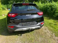 Używany Kia Stonic Vision 101 KM (74 kW) 2024 Czarny SUV