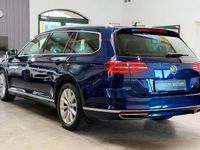 Gebraucht VW Passat Highline 190 PS (139 kW) 2019 Blau Kombi