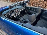 Usata VW Eos 160 CV (117 kW) 2011 Blu Cabrio