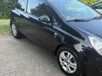 Gebraucht Opel Corsa 86 PS (63 kW) 2011 Schwarz Kleinwagen