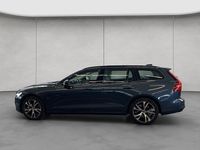Gebraucht Volvo V60 Ultimate 197 PS (144 kW) 2024 Denim bluemetallic 723 Kombi