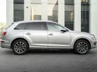 Usado Audi Q7 Sport 333 HP (244 kW) 2017 Prateado SUV
