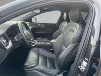 Gebraucht Volvo V60 145 PS (106 kW) 2025 Kombi