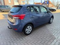 Gebraucht Hyundai ix20 Edition 90 PS (66 kW) 2015 Blueberry / met Kleinwagen