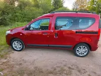 Gebraucht Dacia Dokker 102 PS (75 kW) 2020 Rot Van / Kleinbus