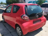 Gebraucht Toyota Aygo 68 PS (50 kW) 2013 Rot Kleinwagen
