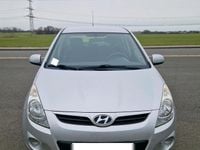 Gebraucht Hyundai i20 Edition 77 PS (56 kW) 2011 Silber Kleinwagen