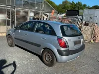 Gebraucht Kia Rio 96 PS (70 kW) 2007 Silber Kleinwagen