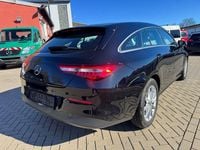 Gebraucht Mercedes CLA200 Shooting Brake 150 PS (110 kW) 2021 Schwarz Kombi