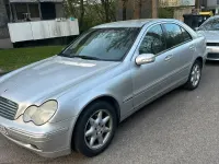 Gebraucht Mercedes C270 170 PS (125 kW) 2002 Silber Limousine