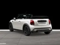 Gebraucht Mini Cooper Cabriolet 136 PS (100 kW) 2023 Nanuq white Cabrio