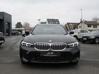 Gebraucht BMW 320 M Sport 190 PS (139 kW) 2025 Black sapphire metallic Kombi
