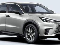 Neu Lexus LBX 136 PS (100 kW) 2025 Silber SUV