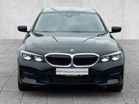 gebraucht BMW 318 d ADVANTAGE+HUD+NAVI+DA+PA+HIF+LED+SHZ+PDC+DAB+UVM.