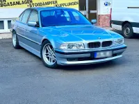 Gebraucht BMW 750 326 PS (239 kW) 1997 Silber Limousine