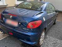 Gebraucht Peugeot 206 CC 108 PS (79 kW) 2005 Blau Cabrio