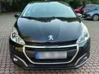 Gebraucht Peugeot 208 83 PS (61 kW) 2019 Schwarz Kleinwagen