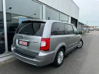 Gebraucht Lancia Voyager Silver 283 PS (208 kW) 2014 Silber Van / Kleinbus