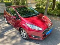Gebraucht Ford Fiesta Titanium 95 PS (69 kW) 2014 Rot Kleinwagen