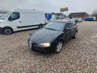 Gebraucht Alfa Romeo 147 105 PS (77 kW) 2008 Schwarz Kleinwagen