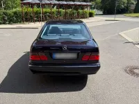 Gebraucht Mercedes E240 Elegance 170 PS (125 kW) 2000 Violet Limousine