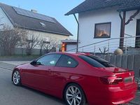 Gebraucht BMW 330 231 PS (169 kW) 2007 Rot Coupé