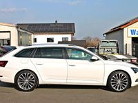 Gebraucht Skoda Superb LAURIN & KLEMENT 190 PS (139 kW) 2016 Weiß Kombi