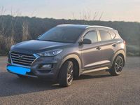 Gebraucht Hyundai Tucson 176 PS (129 kW) 2019 Grau SUV