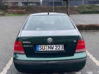 Second-hand VW Bora 101 CP (74 kW) 1999 Verde Berlinǎ