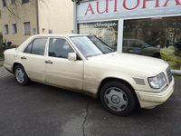 Gebraucht Mercedes E250 113 PS (83 kW) 1995 Beige Limousine