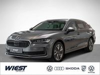 Neu Skoda Superb Selection 193 PS (141 kW) 2026 Graphitegrau metallic Kombi