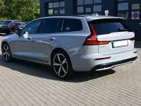 Gebraucht Volvo V60 Plus 197 PS (144 kW) 2025 Grau Kombi