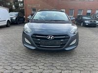 Gebraucht Hyundai i30 Trend 110 PS (80 kW) 2016 Grau Kombi