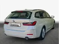 Gebraucht BMW 330 245 PS (180 kW) 2025 Weiß (mineralweiß metallic) Kombi