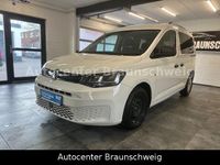 Second-hand VW Caddy 102 CP (75 kW) 2023 Alb Monovolum