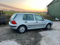 Gebraucht VW Golf IV 100 PS (73 kW) 2000 Grau Kleinwagen