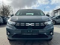 Gebraucht Dacia Sandero Expression 91 PS (66 kW) 2025 Grau Limousine