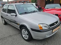 Gebraucht Ford Fiesta 60 PS (44 kW) 2001 Silber Kleinwagen