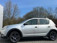 Second-hand Dacia Sandero 90 CP (66 kW) 2017 Gri Hatchback