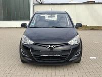 Gebraucht Hyundai i20 Edition 86 PS (63 kW) 2014 Schwarz Kleinwagen
