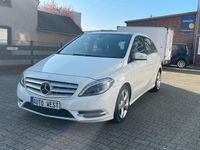 Gebraucht Mercedes B180 122 PS (89 kW) 2013 Weiß Van / Kleinbus